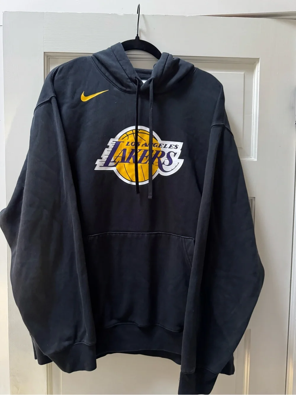 Nike Black Los Angeles Lakers Crewneck Sweatshirt with Yellow Logo